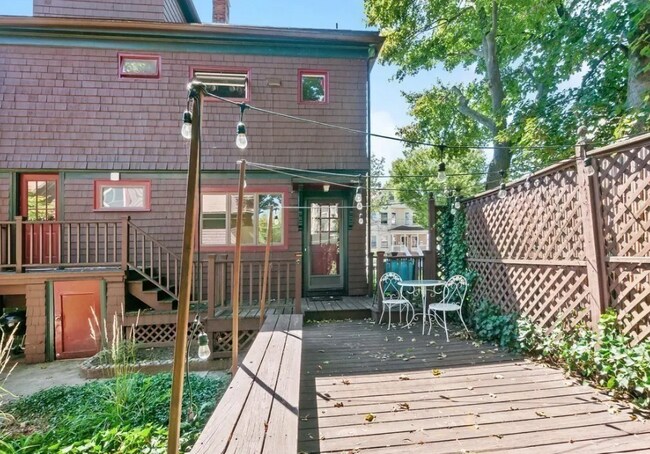 Building Photo - 33 Preston Rd