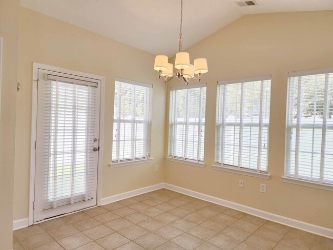 Building Photo - 12 Rapture Ct