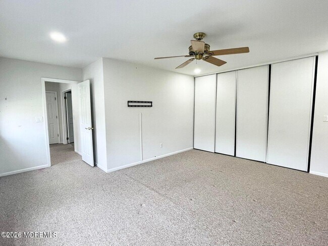 Building Photo - 21 Evergreen Dr