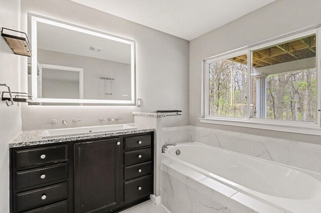 Building Photo - 3157 Asher Rd