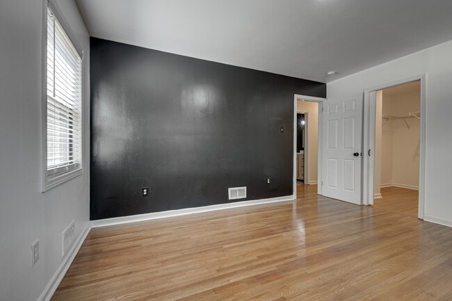 Building Photo - 713 Norris Ave