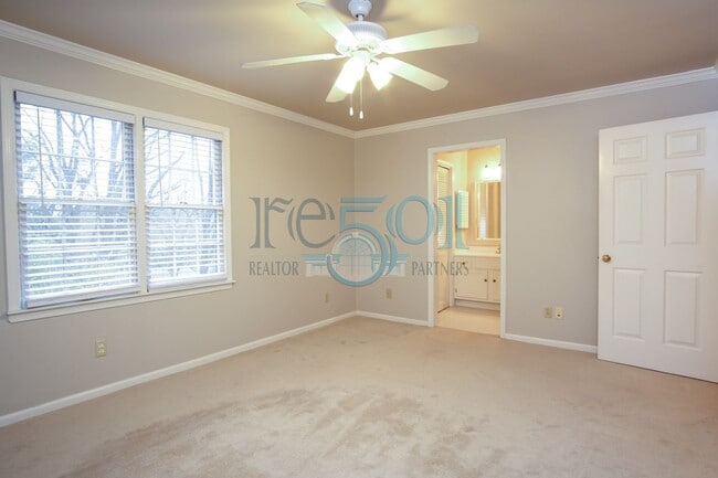Building Photo - Check out the UPGRADES! Wow!