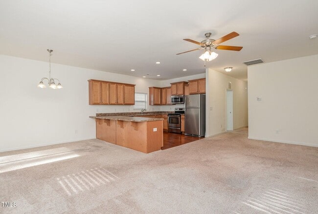 Building Photo - Charming 3 Bedroom Ranch with 1-Car Garage...