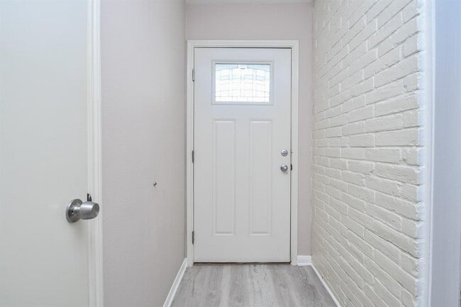 Building Photo - 12939 Westmere Dr