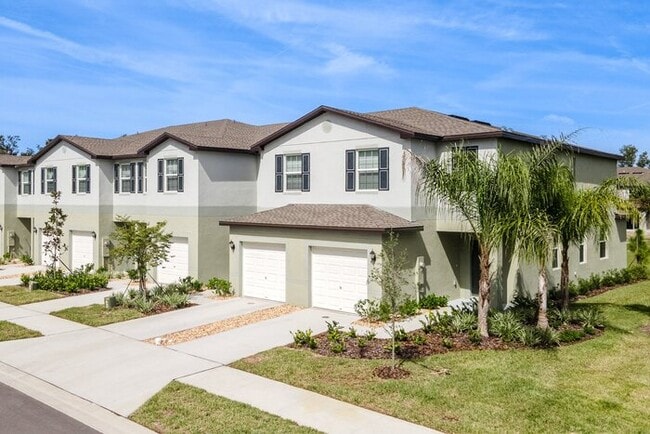 Building Photo - COMING SOON! APPLY NOW! 2BED 2.5BATH