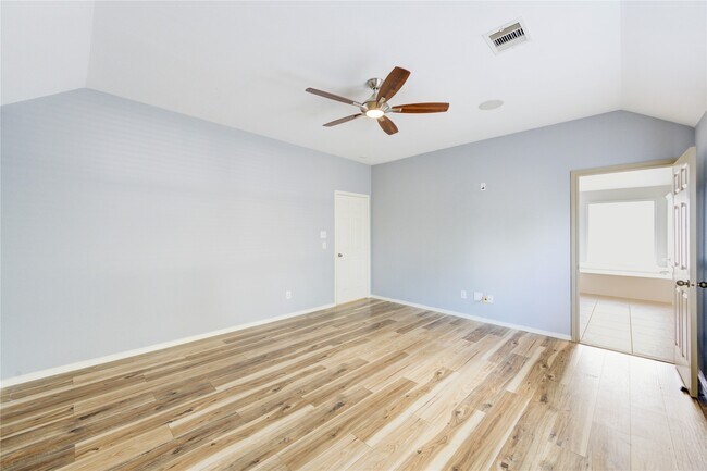 Building Photo - 2115 Sherbrook Park Ln