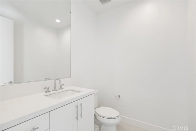 Building Photo - 151 Paddlewheel