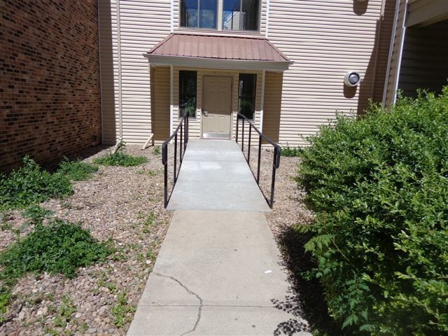 Building Photo - Spacious 1 bed Great location off Sable an...