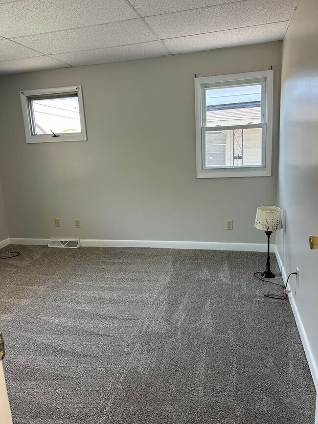 Building Photo - 153 W Seneca St