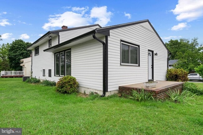 Building Photo - 3408 Croydon Rd