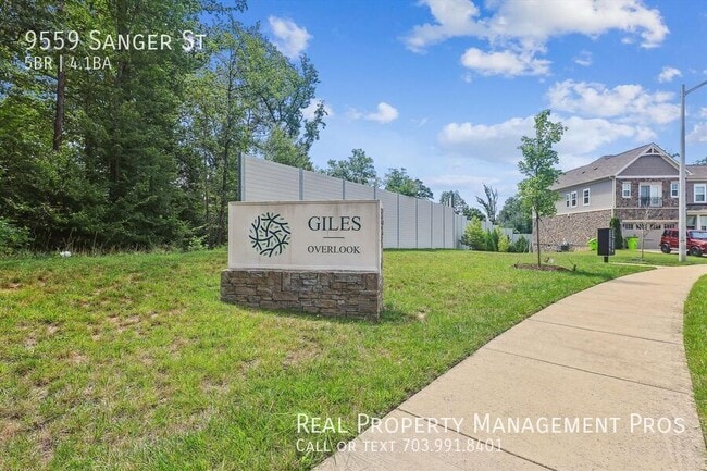 Building Photo - 9559 Sanger St