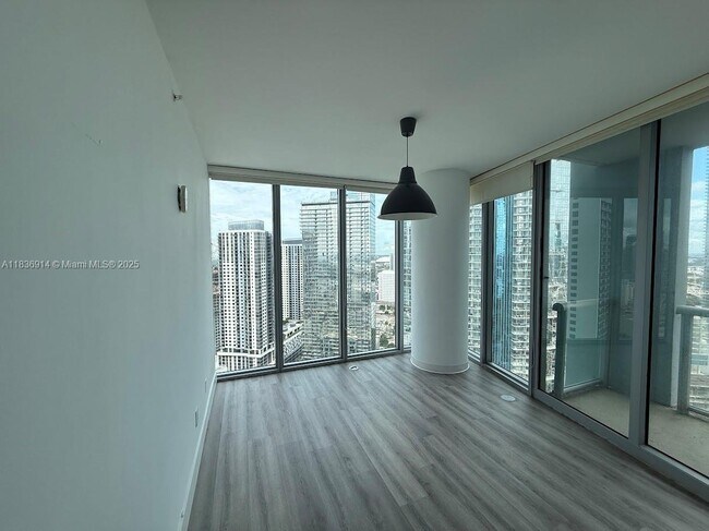 Building Photo - 888 Biscayne Blvd
