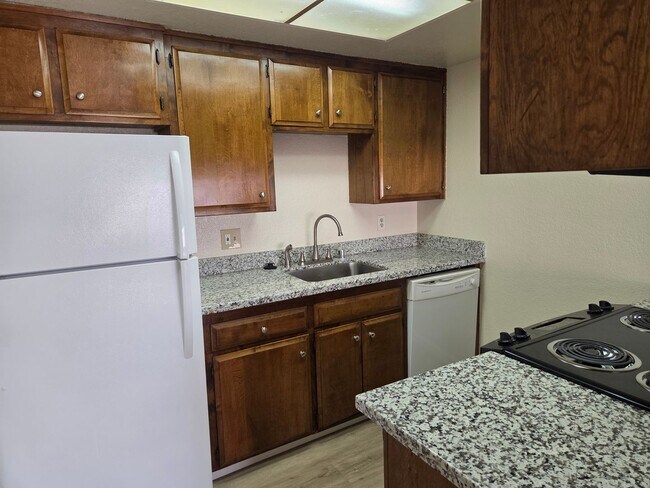 Building Photo - 9669-9671 Lake Natoma Drive