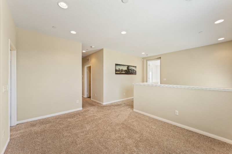 Building Photo - 950 N Ellie St