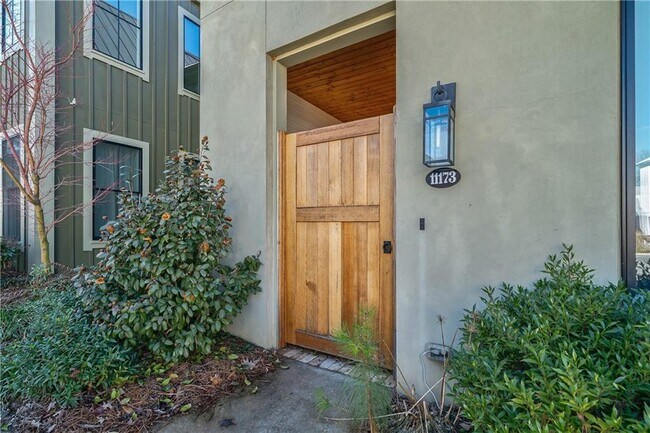 Building Photo - 11173 Serenbe Ln