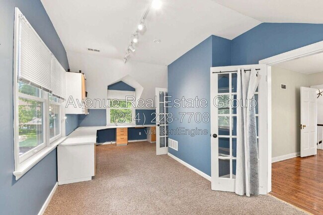 Building Photo - 324 Oakley Ln