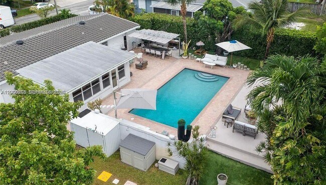 Building Photo - 31 SW 6th St