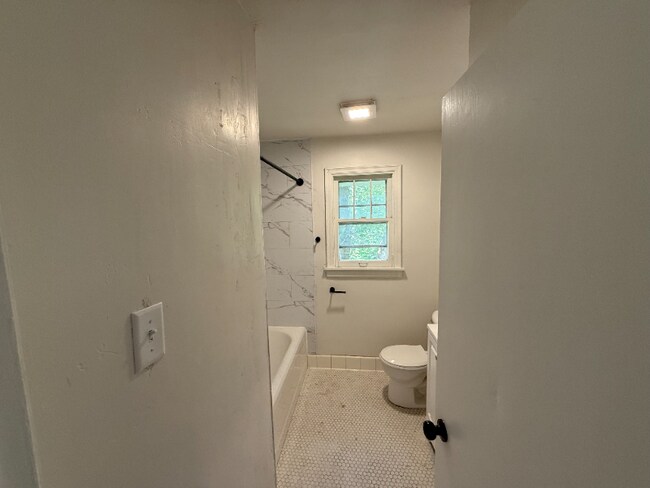 Building Photo - 1533 N 12th St