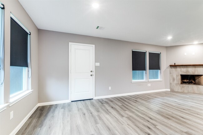 Building Photo - 4015 Sam Houston Rd