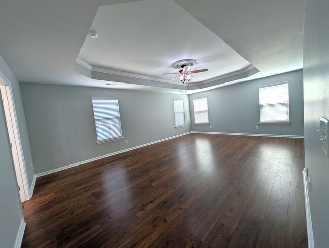 Building Photo - Stunning 2 Story Home Located in The Settlements at Withrow Downs Community!
