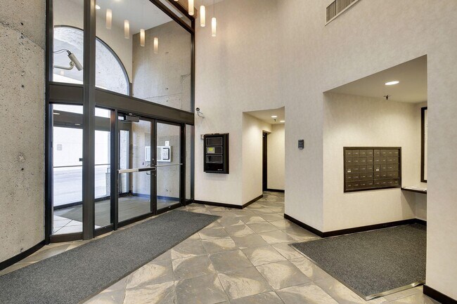 Building Photo - 3141 Dean Court #502