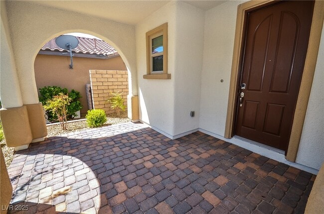 Building Photo - 685 Catalina Aisle St