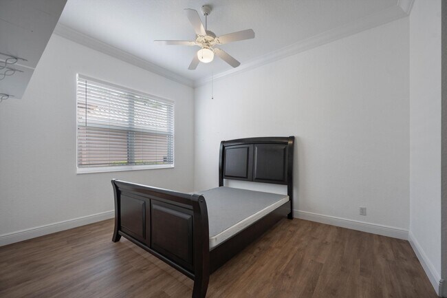 Building Photo - 9150 Bay Harbour Cir