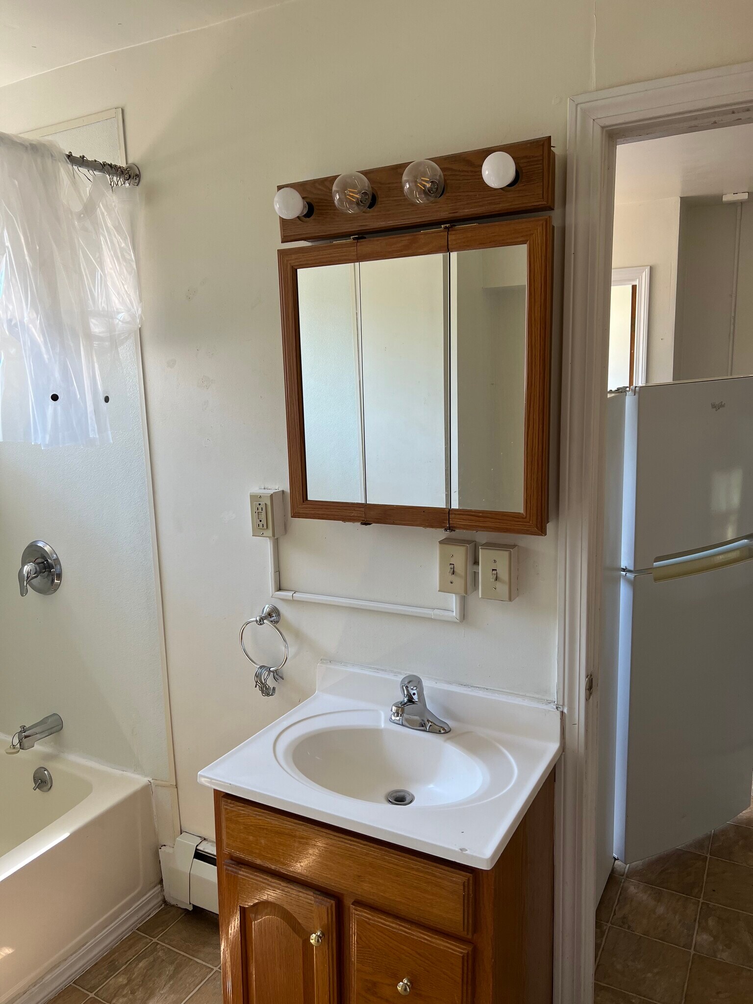 Bathroom 2 - 43 Union N St