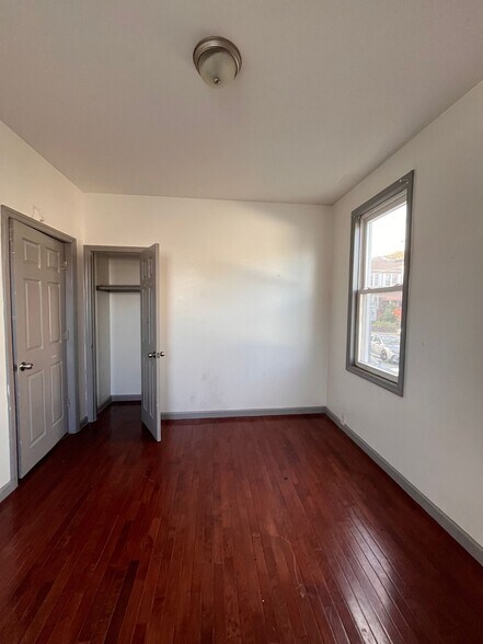 Building Photo - 16 E Bidwell Ave