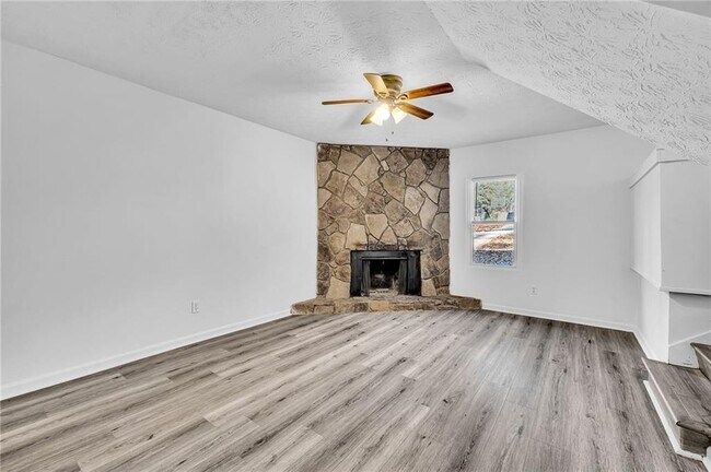 Building Photo - 3959 Wood Path Dr