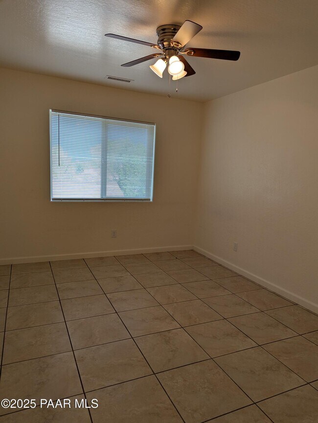 Building Photo - 4781 N Lone Cactus Dr