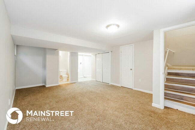 Building Photo - 6302 E 140th Terrace