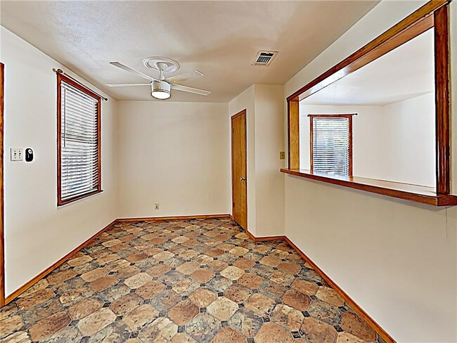 Building Photo - 5204 Berkman Dr