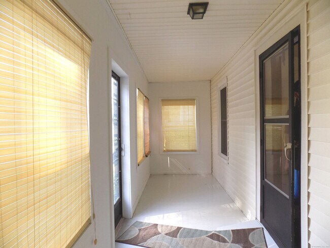 Building Photo - 224 Brightwood Ave