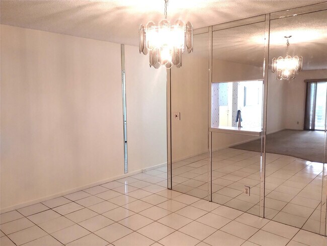 Building Photo - 3404 Bimini Ln