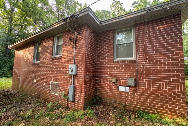 Building Photo - 119 Ticknor Dr
