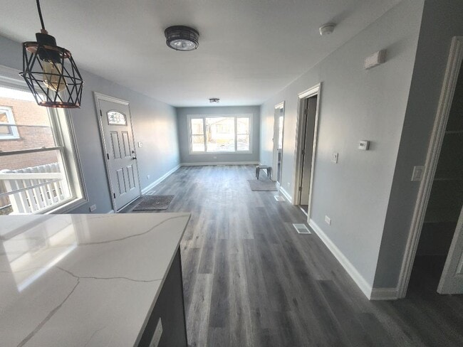 Building Photo - 4147 Prairie Ave