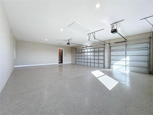 Building Photo - 1793 Lakehill Dr