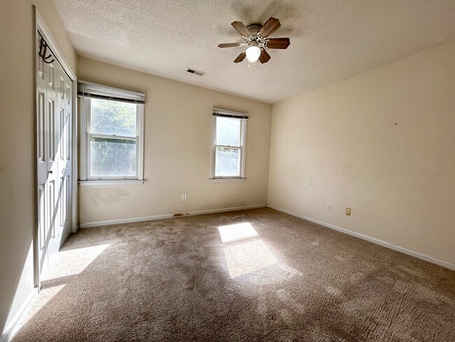 Building Photo - 4707 Grassy Creek Rd
