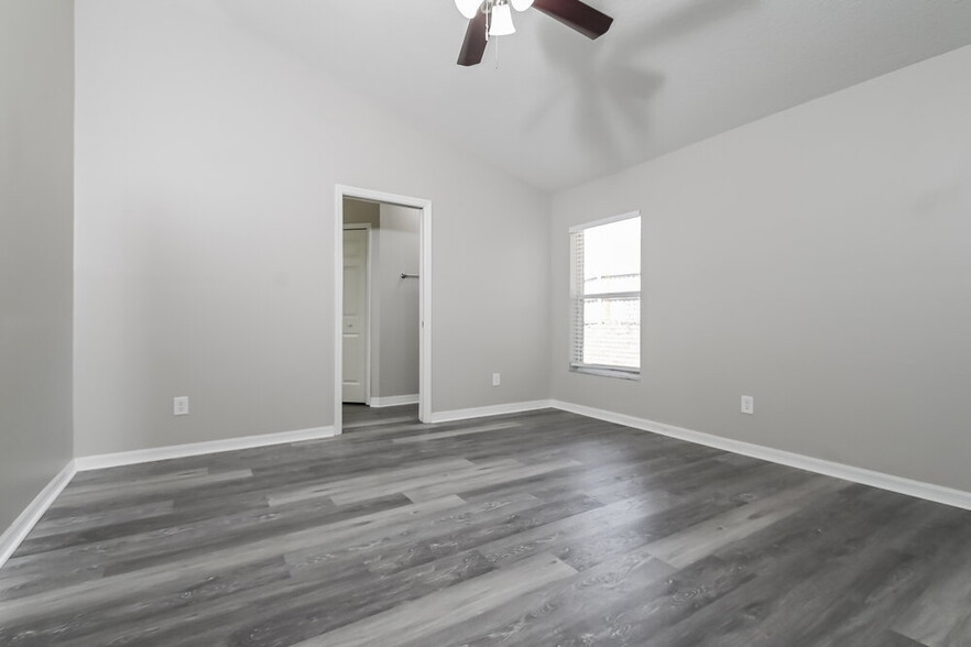 Building Photo - 3208 Summer Cruise Dr