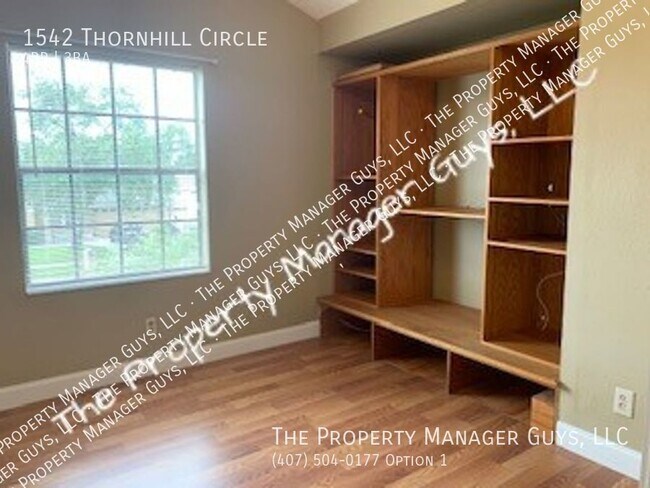 Building Photo - 1542 Thornhill Cir