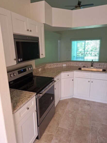 Building Photo - 4613-4615 29th St SW