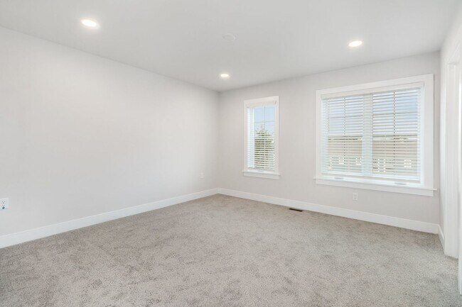 Building Photo - 10 Seover Wy