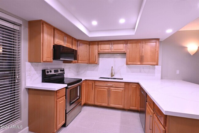 Building Photo - 5122 N 31st Way