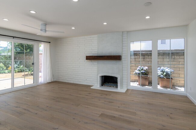 Building Photo - Beautiful First Neighborhood home!
