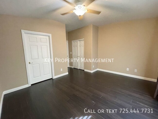 Building Photo - ONE STORY 2 BEDROOM TOWNHOME IN SILVERADO ...