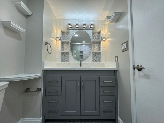 Building Photo - Direct Indoor Access to Ballston Metro with this Luxury 1 Bedroom 1 Bath Condo in Beautiful Alta ...