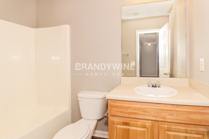 Building Photo - 628 Stadler Pointe