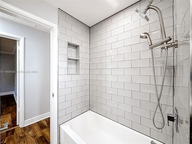 Building Photo - 4330 SW 7th St