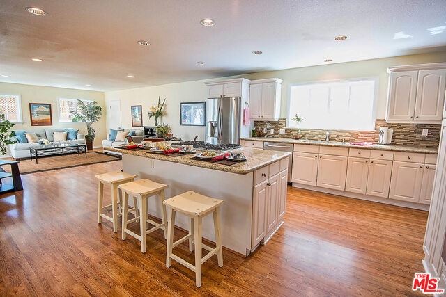 Building Photo - 7830 W 83rd St